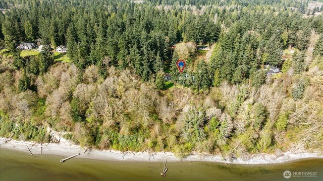 5051 Waterside Ln, Langley, WA 98260