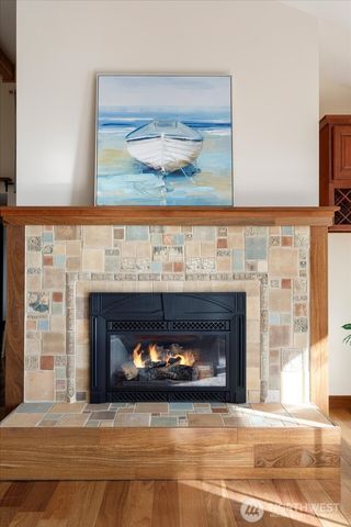 5051 Waterside Ln, Langley, WA 98260