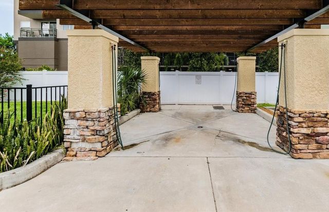 5306 SANTA ROSA COURT 341, Tampa, FL 33609