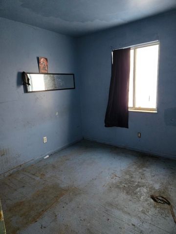 3022 Seneca Street, Flint, MI 48504