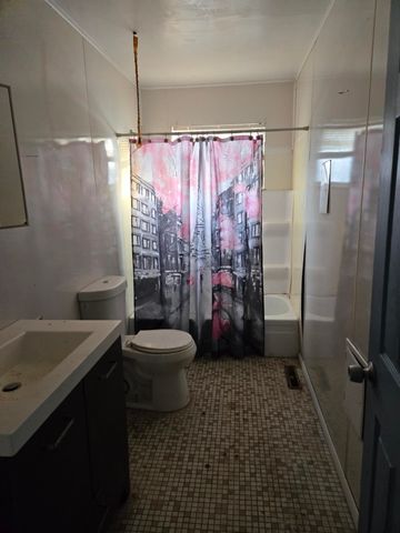 3022 Seneca Street, Flint, MI 48504