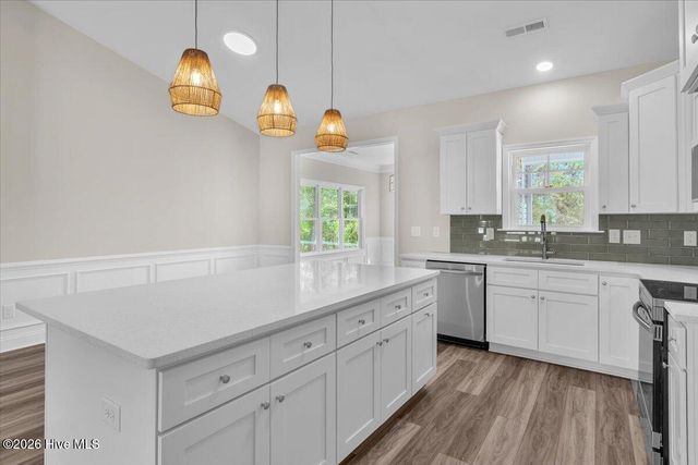 107 Gold Coast Drive, Hampstead, NC 28443