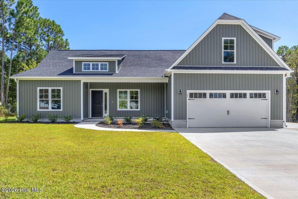 107 Gold Coast Drive, Hampstead, NC 28443