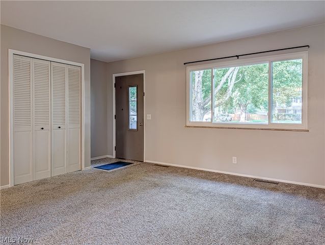 8636 Camelot Avenue NW, Canal Fulton, OH 44614