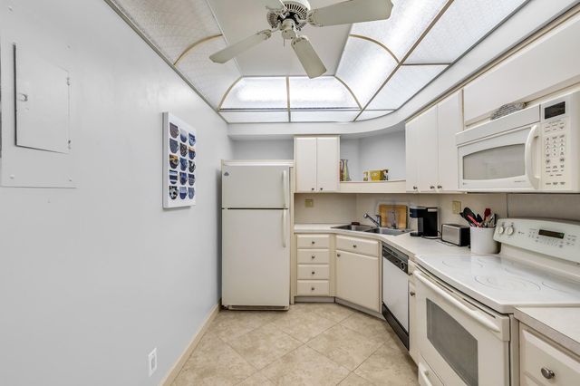 3300 NE 36th Street 1110, Fort Lauderdale, FL 33308