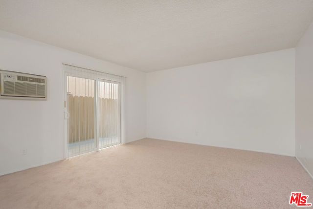 7000 Etiwanda Avenue, Reseda (los Angeles), CA 91335