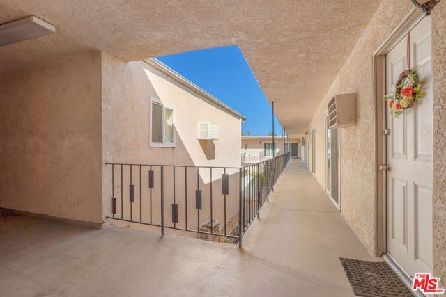 7000 Etiwanda Avenue, Reseda (los Angeles), CA 91335