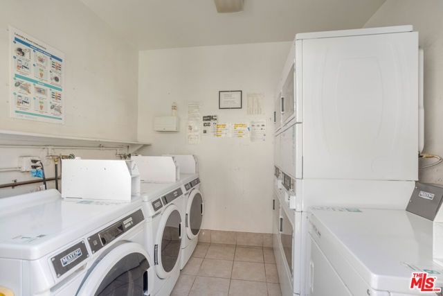 7000 Etiwanda Avenue, Reseda (los Angeles), CA 91335