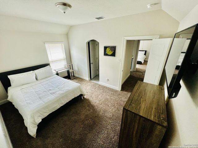 5834 BURRO STONE, San Antonio, TX 78253