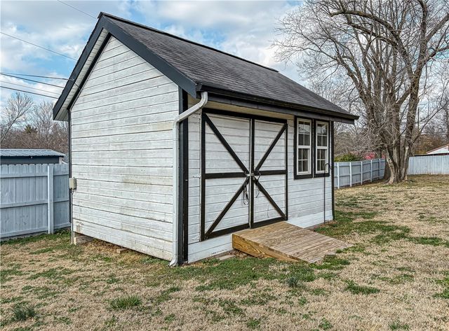 8 Westwood Drive, Harrison, AR 72601