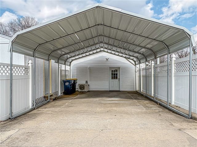 8 Westwood Drive, Harrison, AR 72601