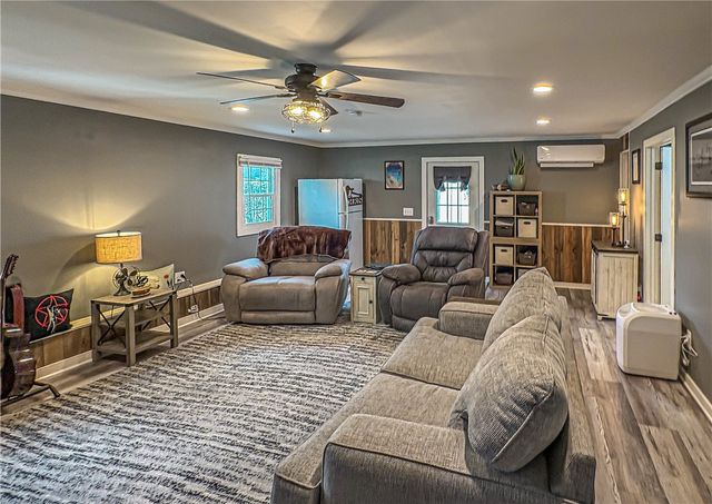 8 Westwood Drive, Harrison, AR 72601