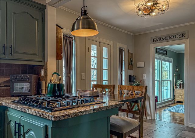 8 Westwood Drive, Harrison, AR 72601