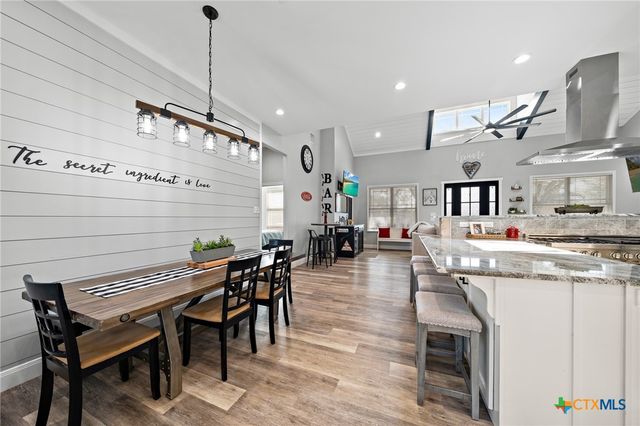 523 River Park Road, Mcgregor, TX 76657