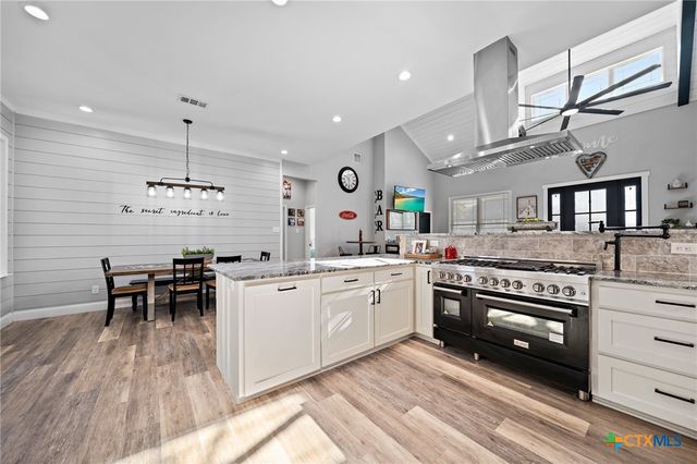 523 River Park Road, Mcgregor, TX 76657