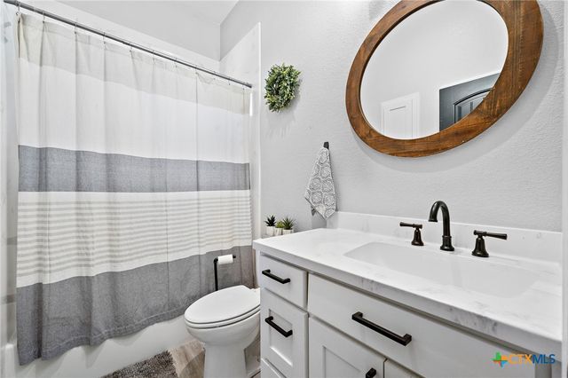 523 River Park Road, Mcgregor, TX 76657