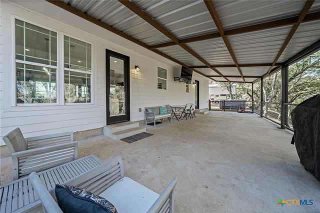 523 River Park Road, Mcgregor, TX 76657