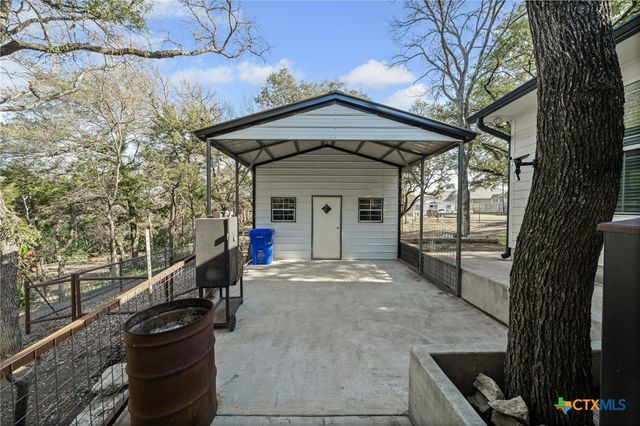 523 River Park Road, Mcgregor, TX 76657