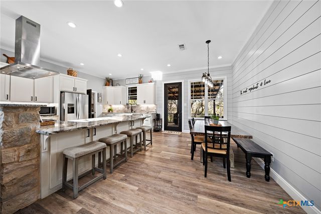 523 River Park Road, Mcgregor, TX 76657