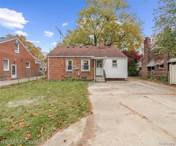 9951 Berwyn, Redford, MI 48239