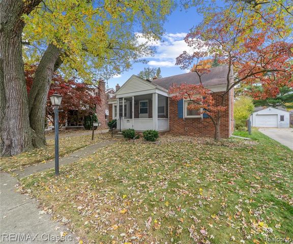 9951 Berwyn, Redford, MI 48239