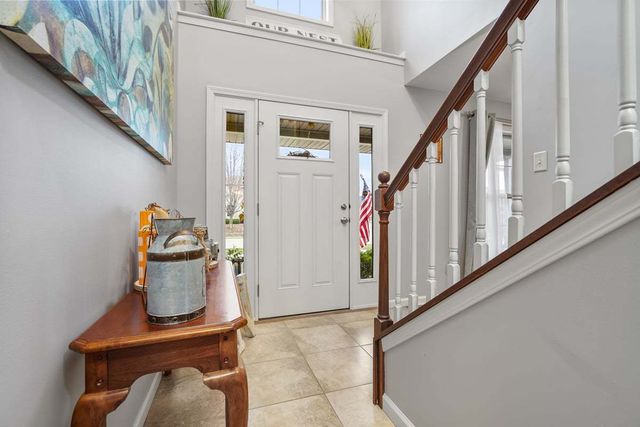 905 Dresser Drive, Normal, IL 61761