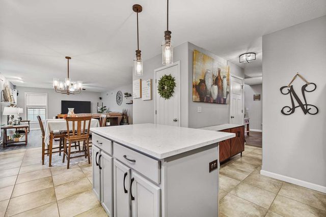 905 Dresser Drive, Normal, IL 61761