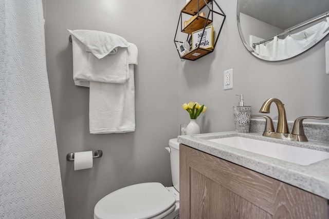 905 Dresser Drive, Normal, IL 61761