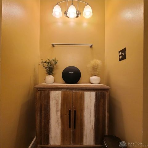 7606 Blackshear Drive, Dayton, OH 45424