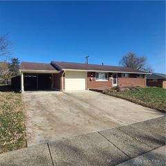 7606 Blackshear Drive, Dayton, OH 45424