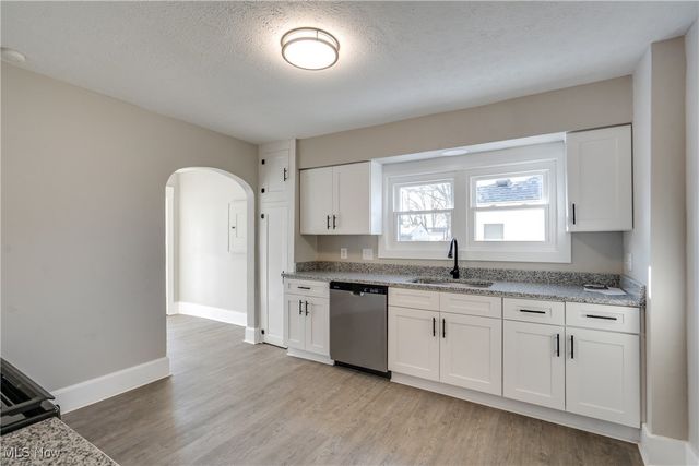 1835 Thornapple Avenue, Akron, OH 44301