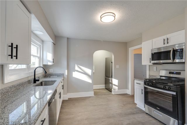 1835 Thornapple Avenue, Akron, OH 44301