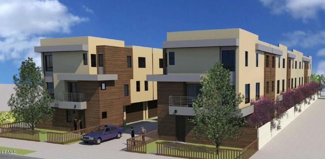 5808 Etiwanda Avenue, Los Angeles, CA 91356