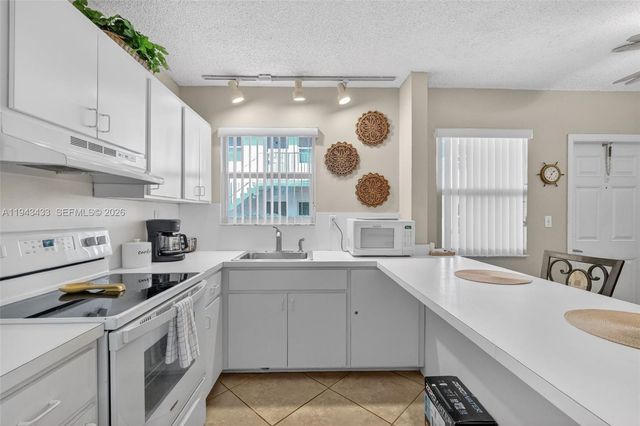 4520 El Mar Dr 12, Lauderdale By The Sea, FL 33308