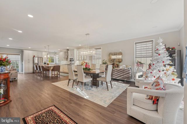 11 KRISTIAN DR, Sicklerville, NJ 08081