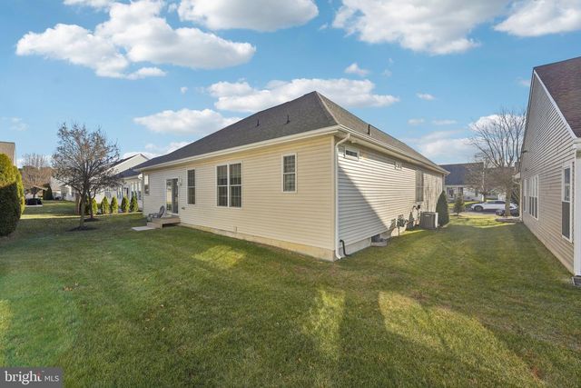 11 KRISTIAN DR, Sicklerville, NJ 08081