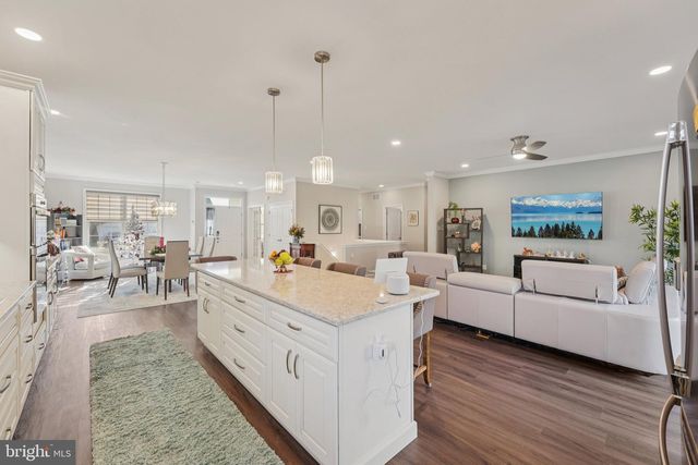 11 KRISTIAN DR, Sicklerville, NJ 08081