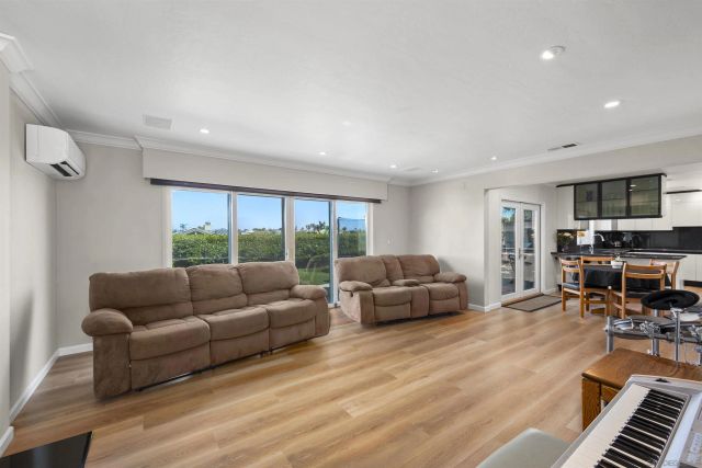 1151 Catalina Boulevard, San Diego, CA 92107