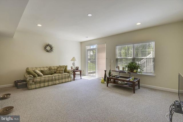 6087 PINEY WOODS CT, Alexandria, VA 22315