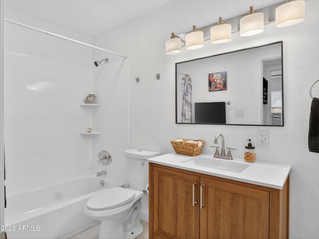 1341 W Apache Street, Phoenix, AZ 85007