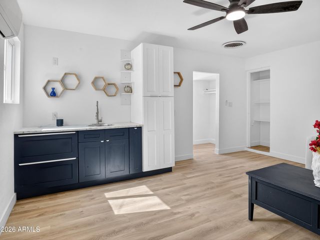 1341 W Apache Street, Phoenix, AZ 85007