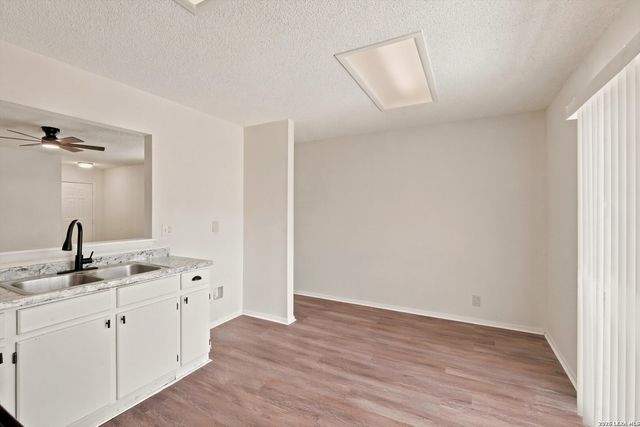 9307 Bendell, San Antonio, TX 78250
