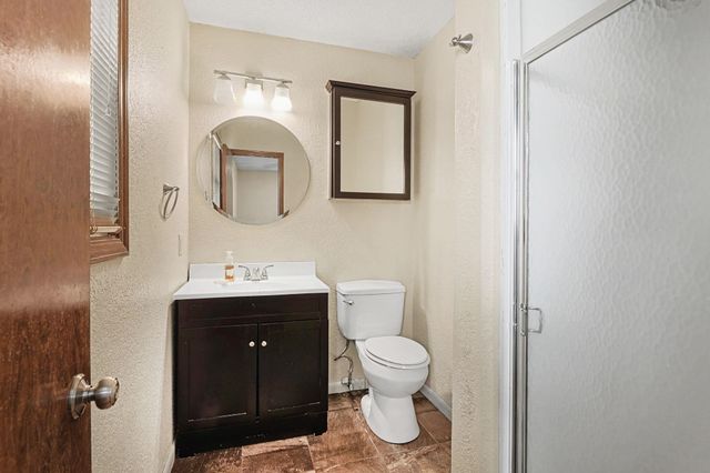 1401 E Carolyn St, Derby, KS 67037