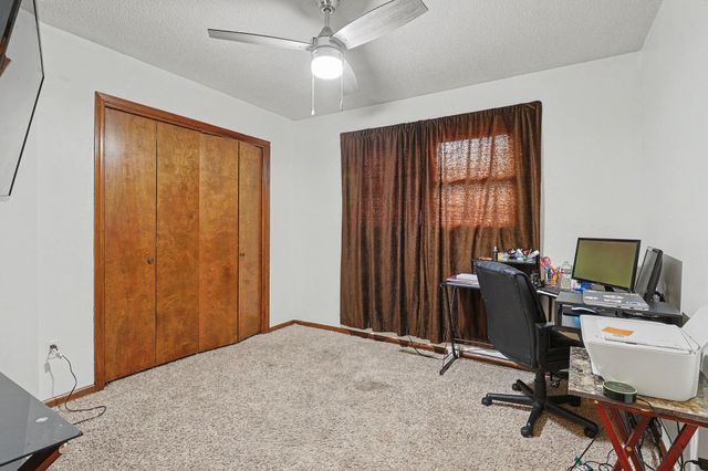 1401 E Carolyn St, Derby, KS 67037