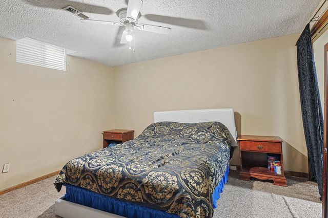 1401 E Carolyn St, Derby, KS 67037