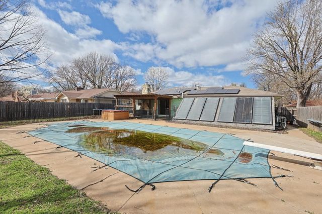 1401 E Carolyn St, Derby, KS 67037