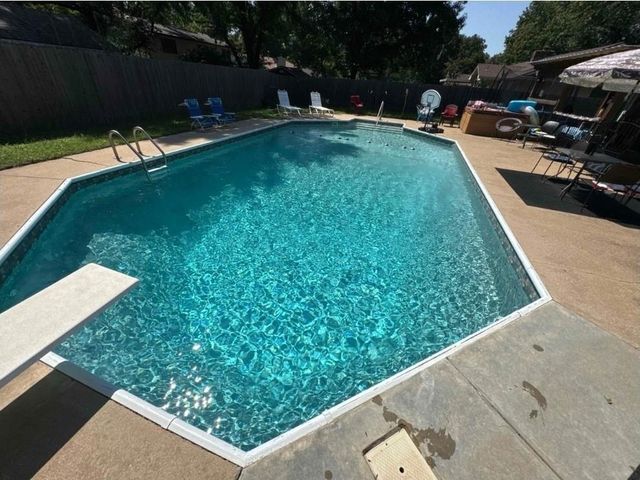 1401 E Carolyn St, Derby, KS 67037