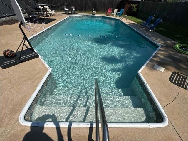 1401 E Carolyn St, Derby, KS 67037