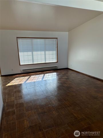 9020 McConnell Drive #A & #B, Moses Lake, WA 98837
