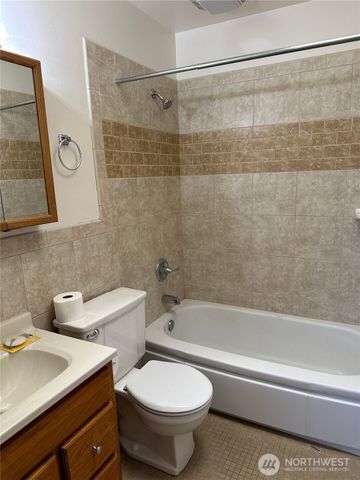 9020 McConnell Drive #A & #B, Moses Lake, WA 98837